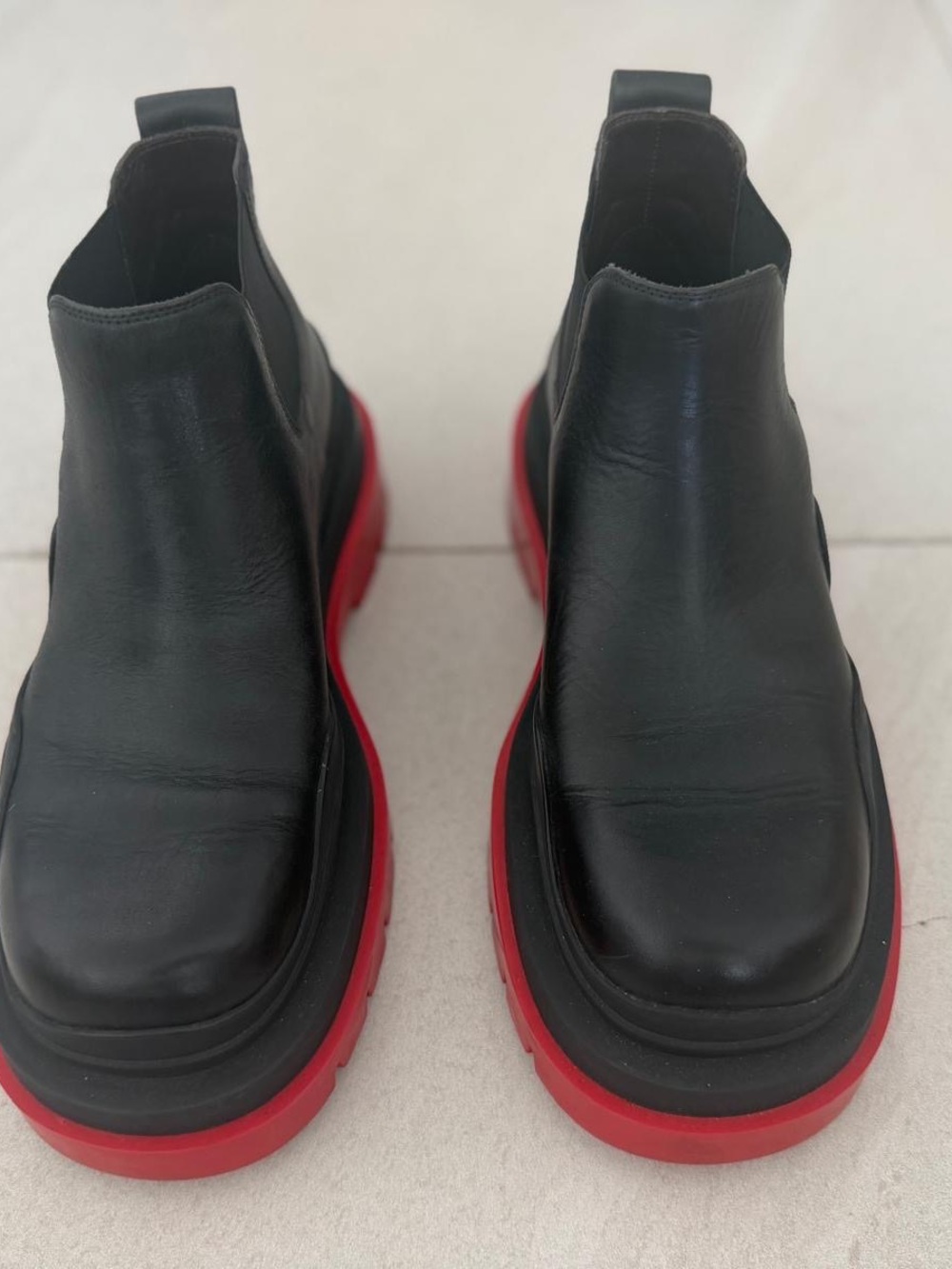 Bottega Veneta Black Leather Chukka Boots with Red Sole